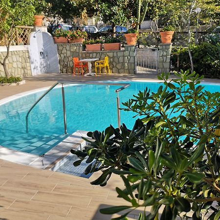 Aparthotel Villa Marinu Forio di Ischia Zewnętrze zdjęcie