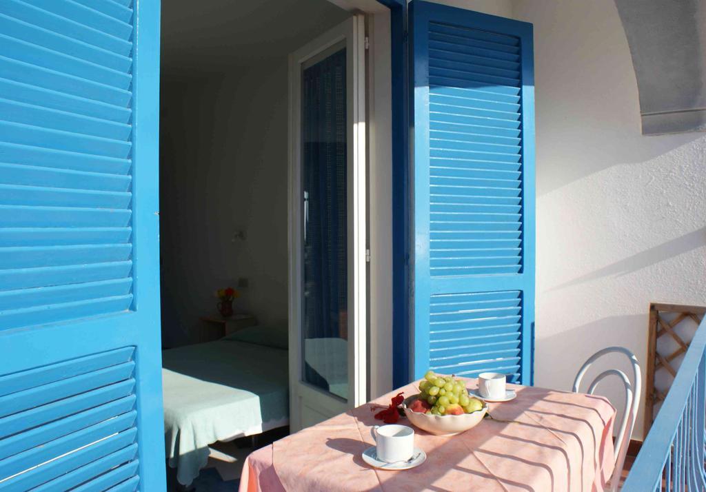 Aparthotel Villa Marinu Forio di Ischia Pokój zdjęcie