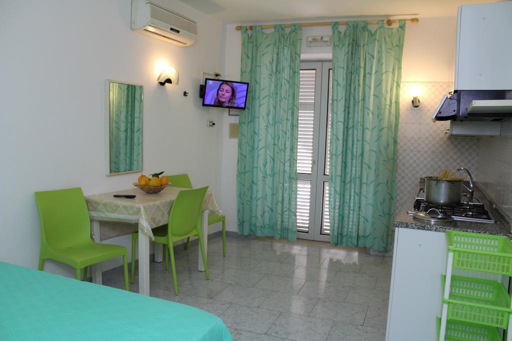 Aparthotel Villa Marinu Forio di Ischia Zewnętrze zdjęcie