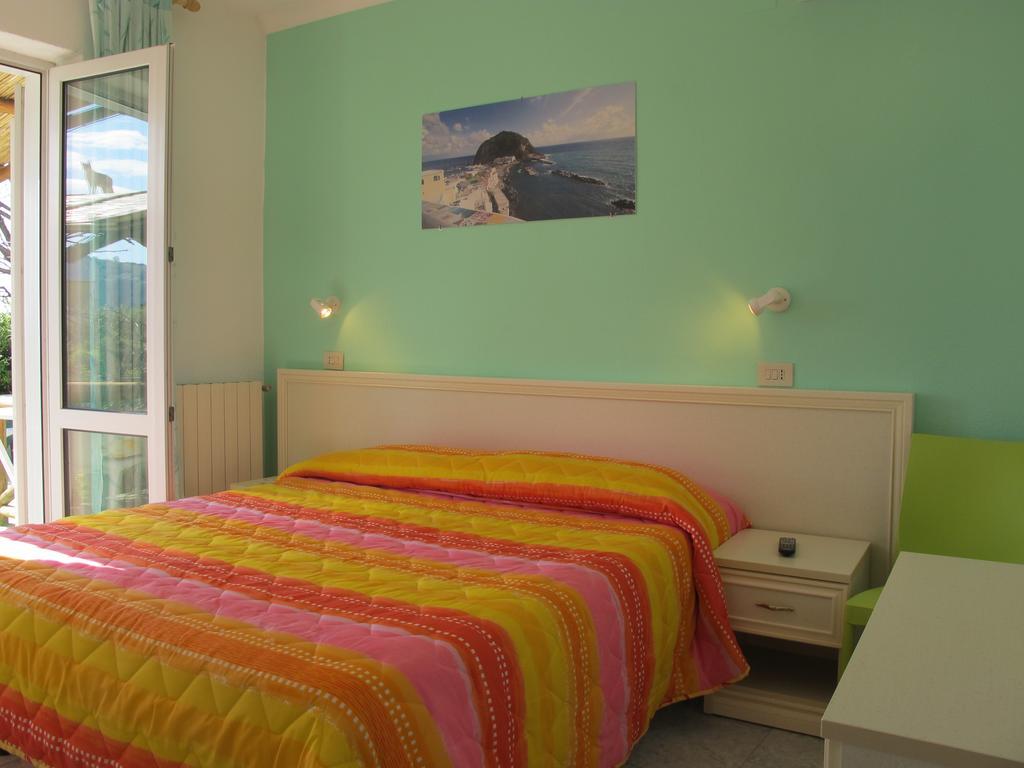 Aparthotel Villa Marinu Forio di Ischia Zewnętrze zdjęcie