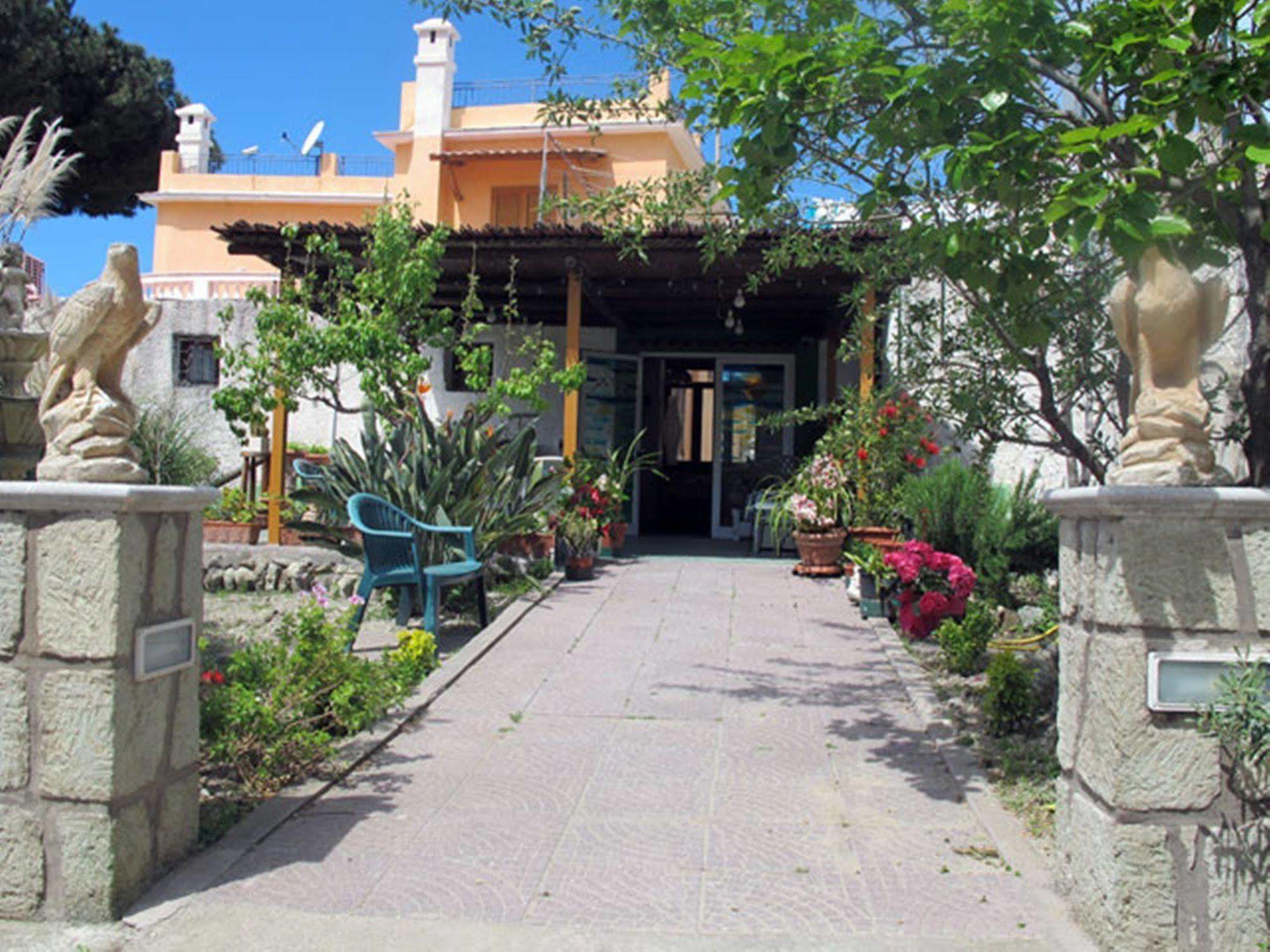 Aparthotel Villa Marinu Forio di Ischia Zewnętrze zdjęcie